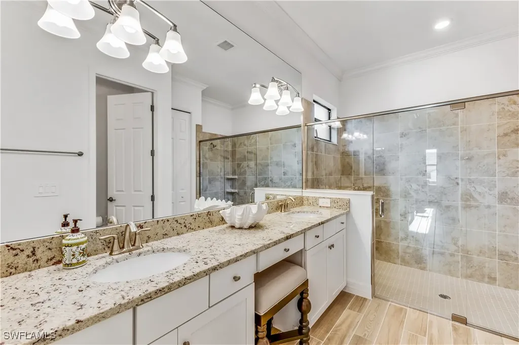 28081 Foxrock Court Bonita Springs FL 34135