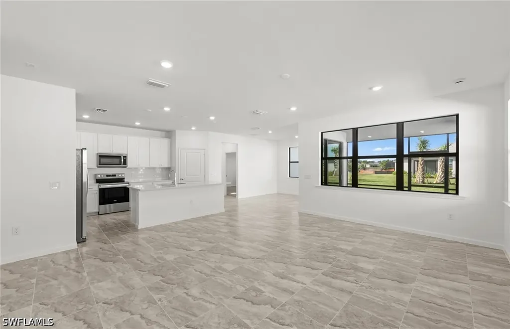 3922 E Hampton Circle Alva FL 33920