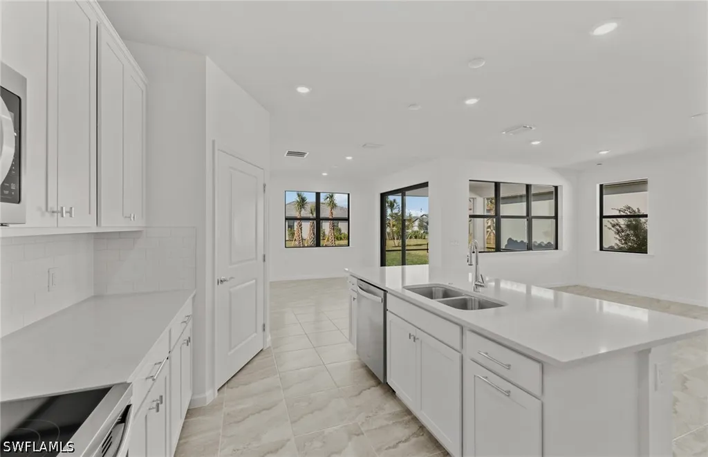 3922 E Hampton Circle Alva FL 33920