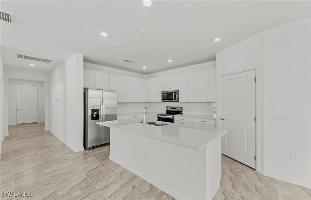 3922 E Hampton Circle Alva FL 33920