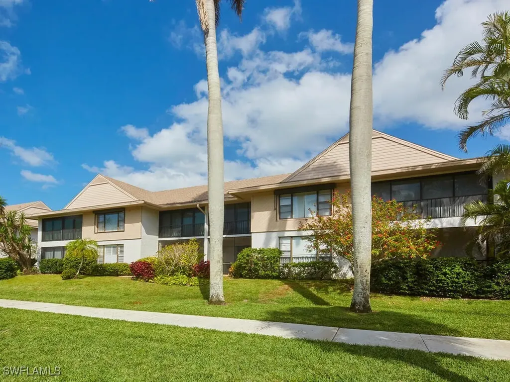 415 10th Avenue S Naples FL 34102