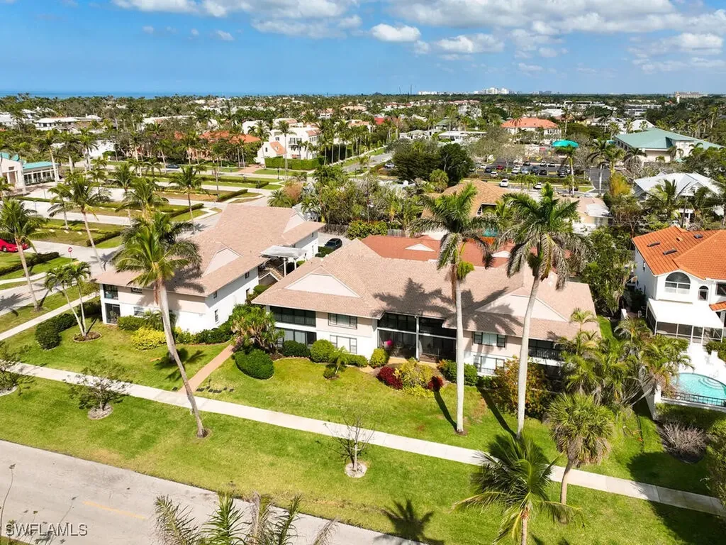 415 10th Avenue S Naples FL 34102