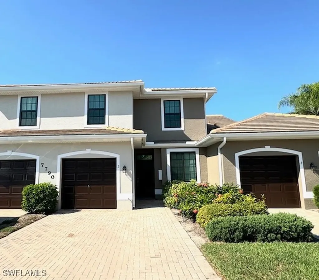 7790 Woodbrook Circle Naples FL 34104