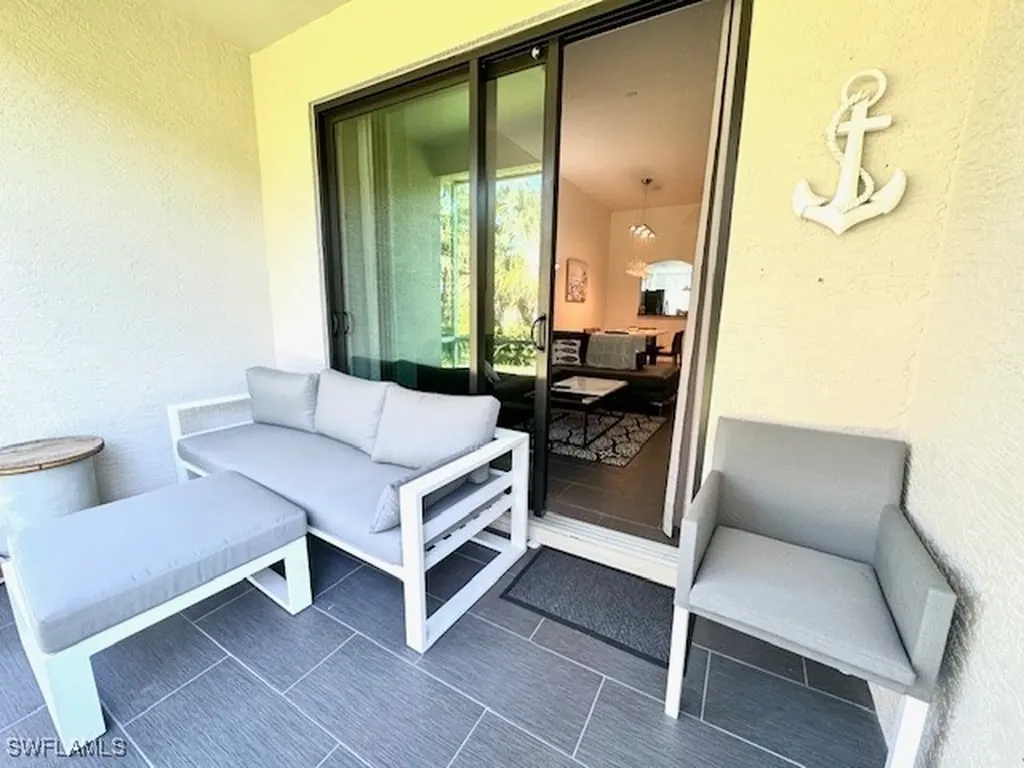 7790 Woodbrook Circle Naples FL 34104