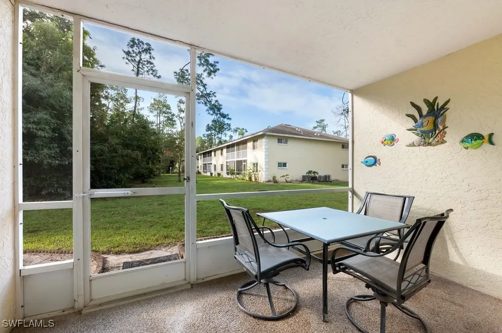 3491 County Barn Road Naples FL 34112