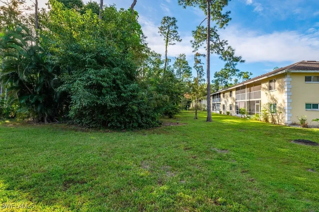 3491 County Barn Road Naples FL 34112