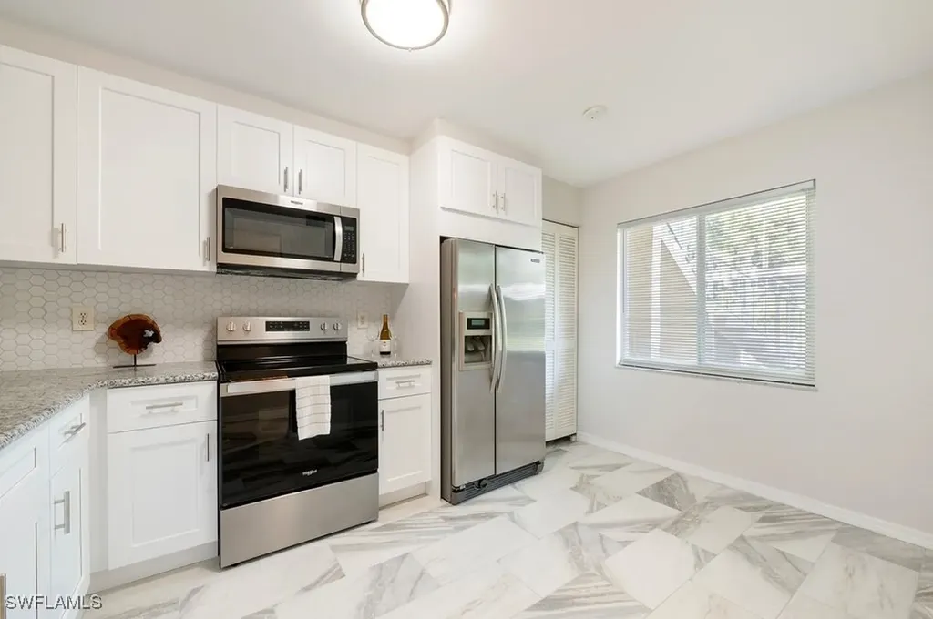3491 County Barn Road Naples FL 34112