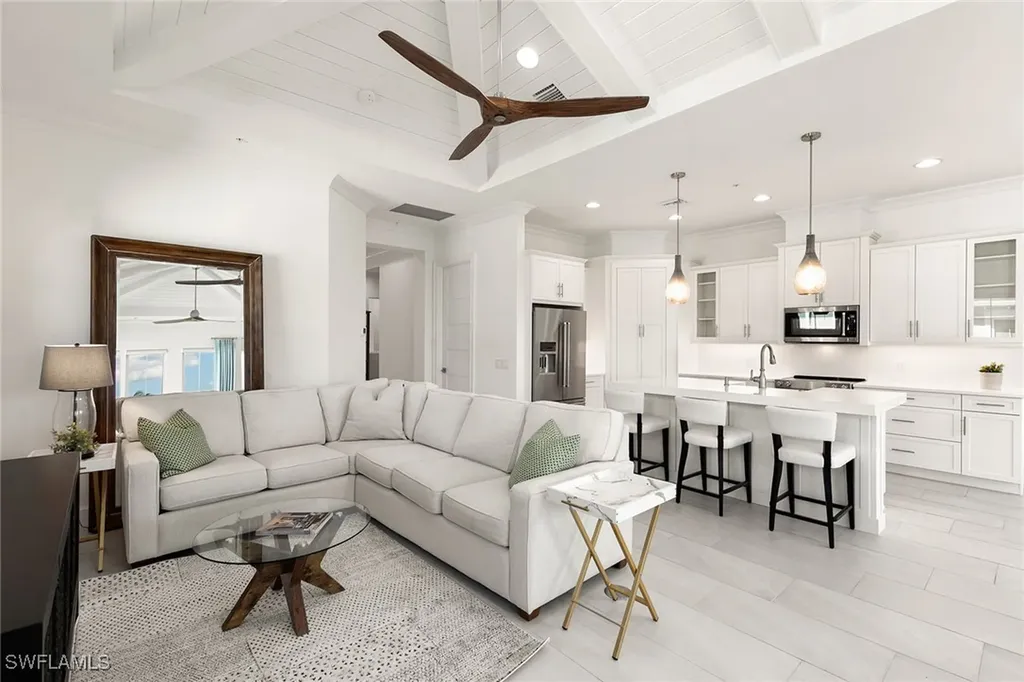 6585 Dominica Drive Naples FL 34113