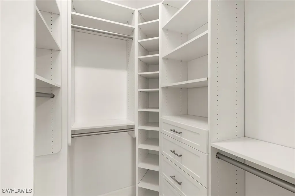 6585 Dominica Drive Naples FL 34113