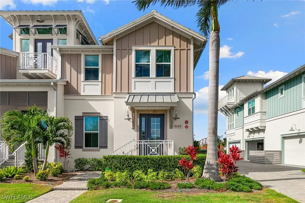 6585 Dominica Drive Naples FL 34113