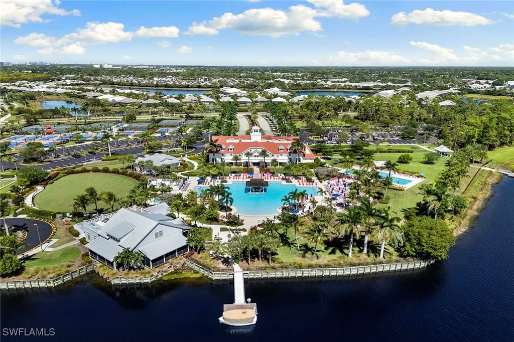 6585 Dominica Drive Naples FL 34113