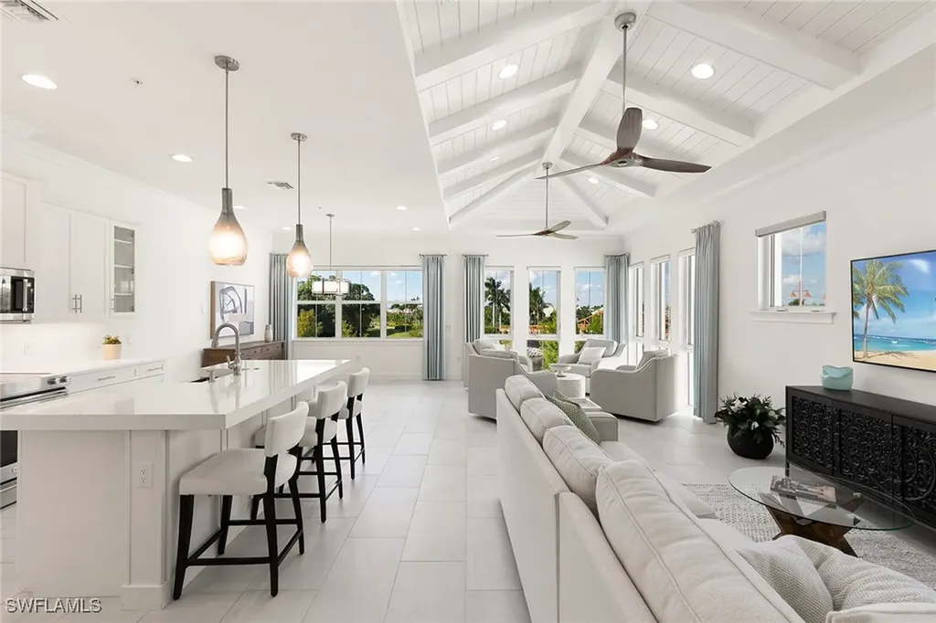 6585 Dominica Drive Naples FL 34113