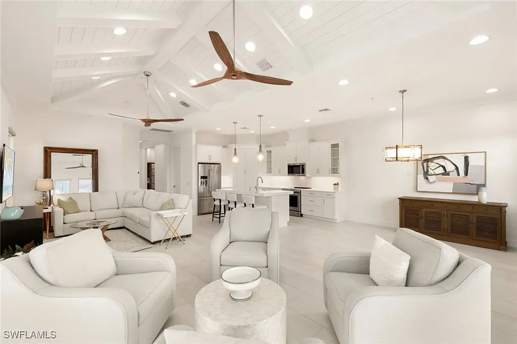 6585 Dominica Drive Naples FL 34113