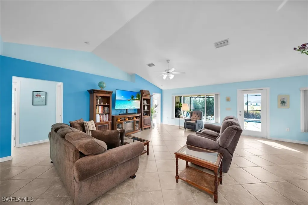 3922 NE 23rd Place Cape Coral FL 33909