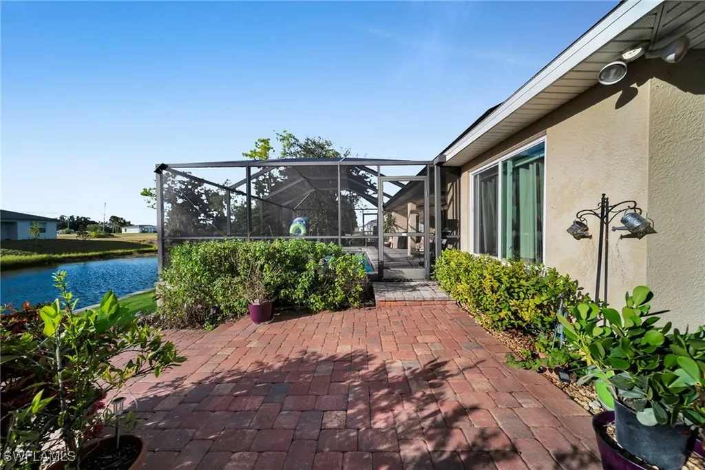 3922 NE 23rd Place Cape Coral FL 33909