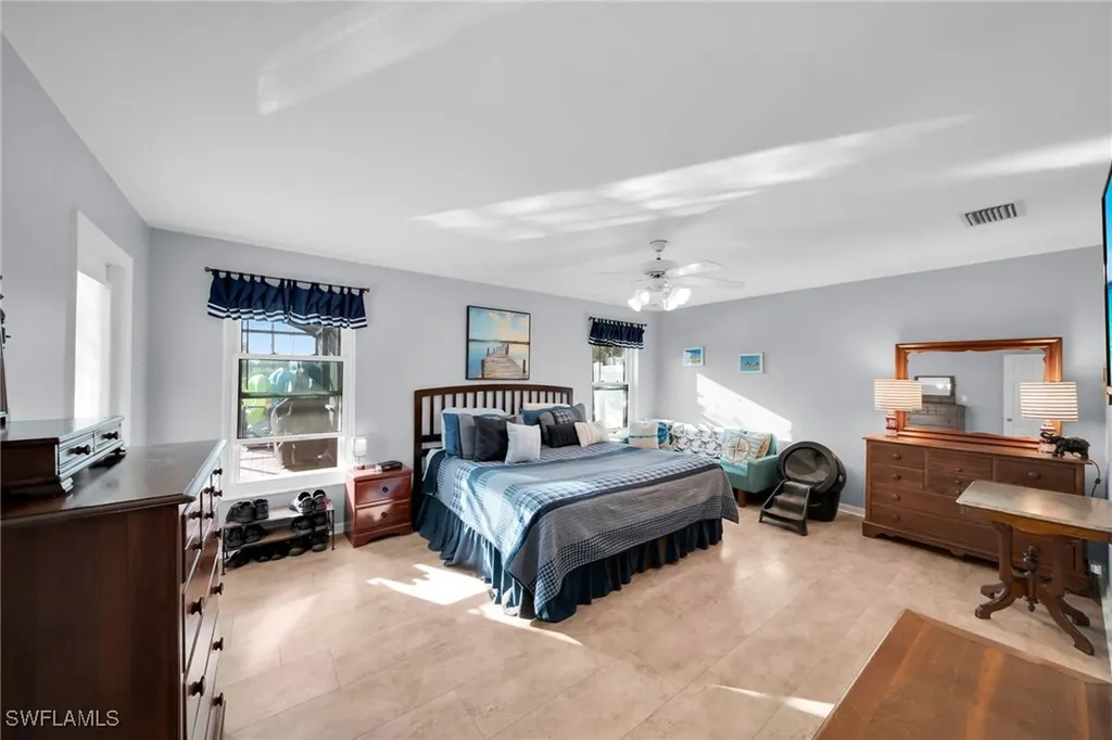 3922 NE 23rd Place Cape Coral FL 33909