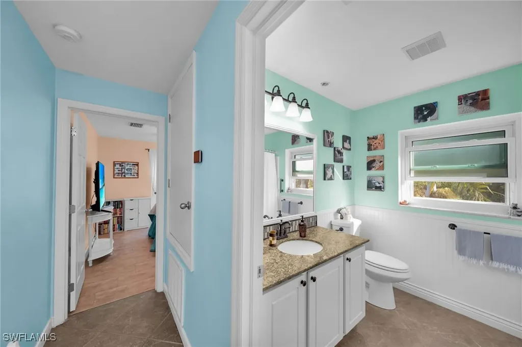 3922 NE 23rd Place Cape Coral FL 33909