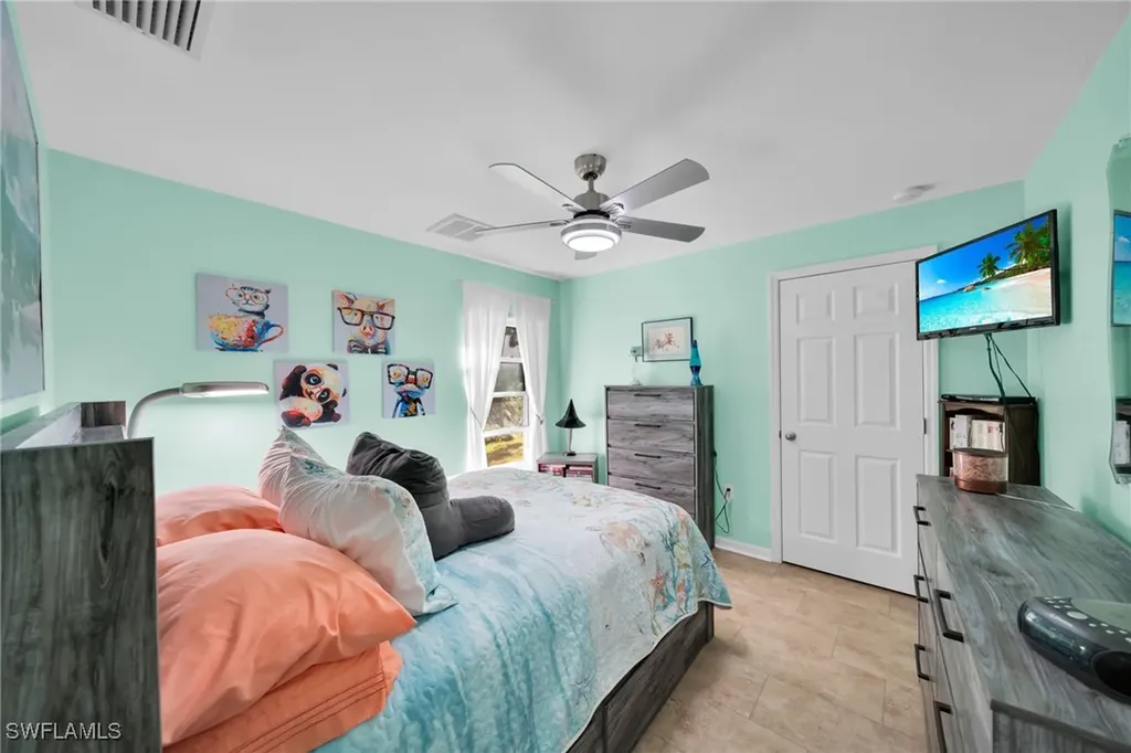 3922 NE 23rd Place Cape Coral FL 33909