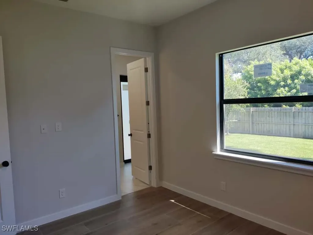 1827 NW 28th Avenue Cape Coral FL 33993