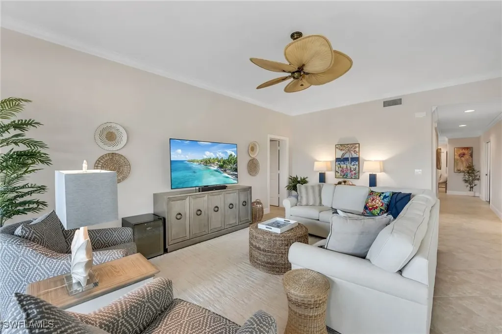 566 Vintage Reserve Lane Naples FL 34119
