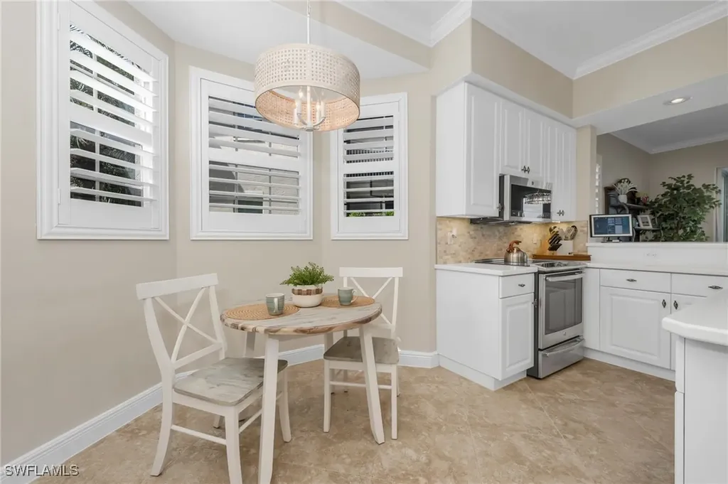 566 Vintage Reserve Lane Naples FL 34119