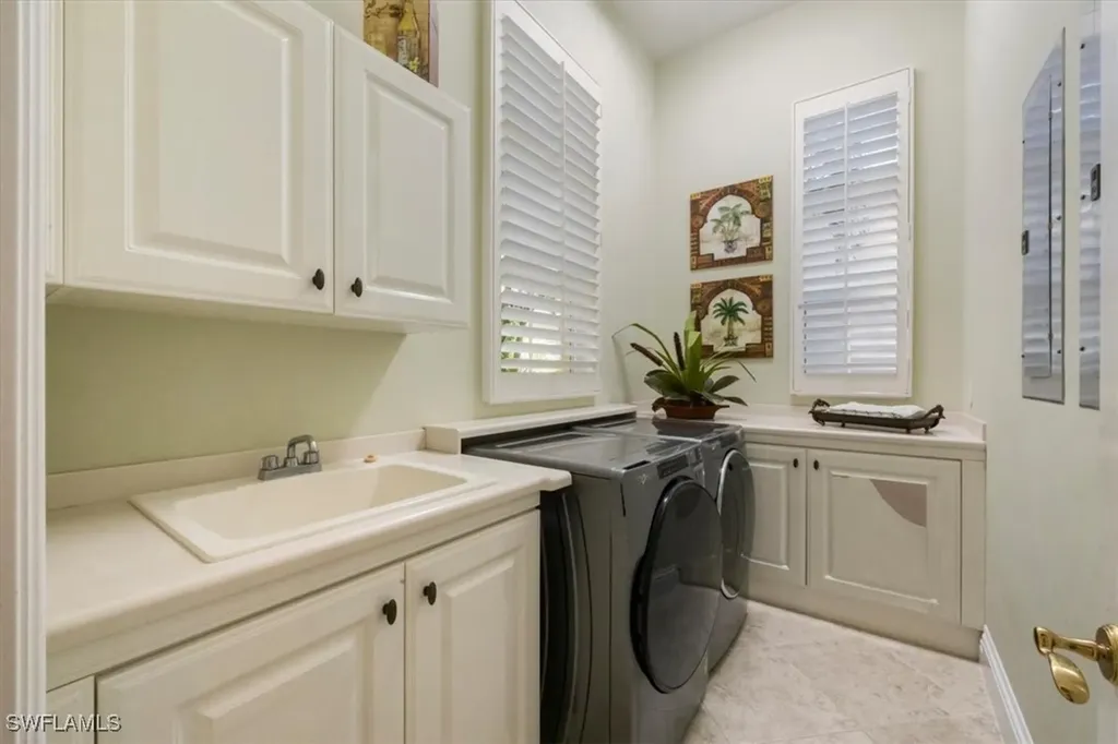 8535 Bellagio Drive Naples FL 34114