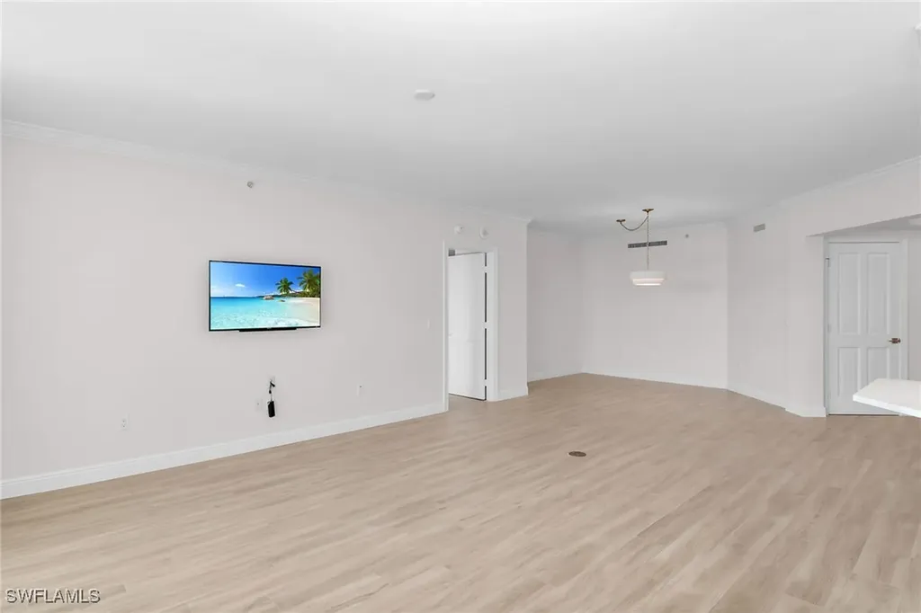 1060 Borghese Lane Naples FL 34114