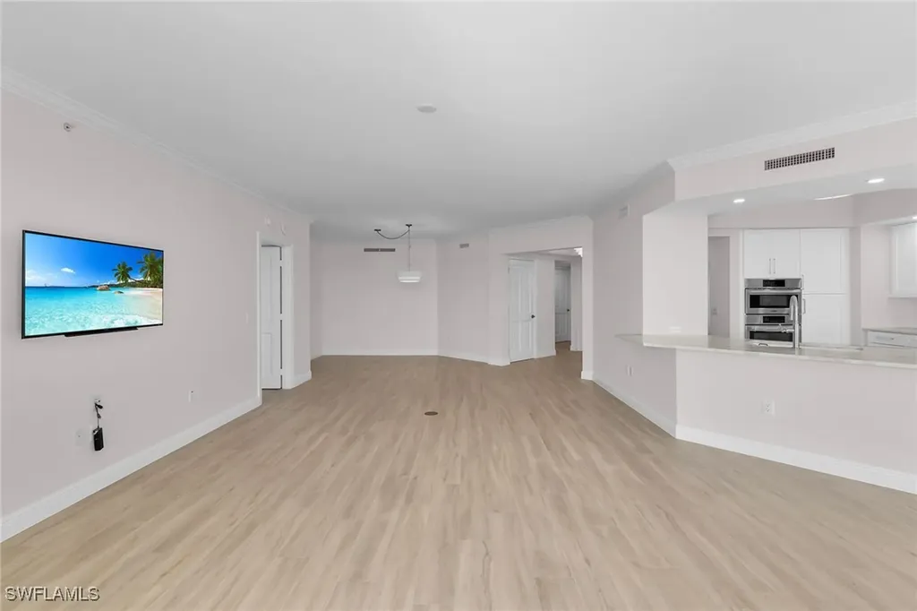 1060 Borghese Lane Naples FL 34114