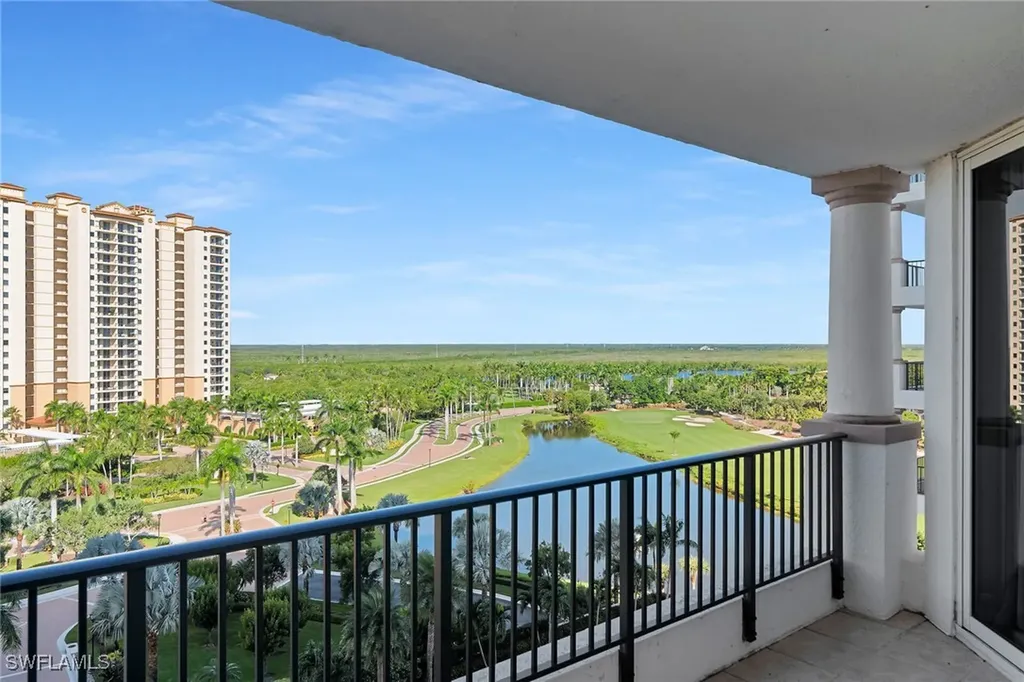 1060 Borghese Lane Naples FL 34114