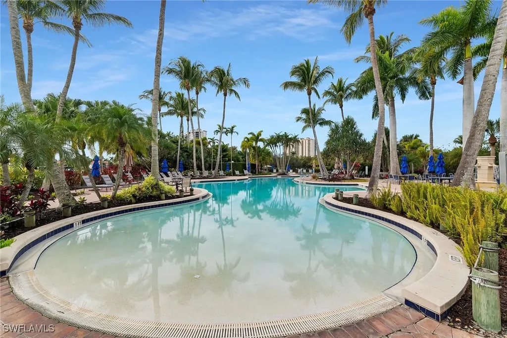 1060 Borghese Lane Naples FL 34114