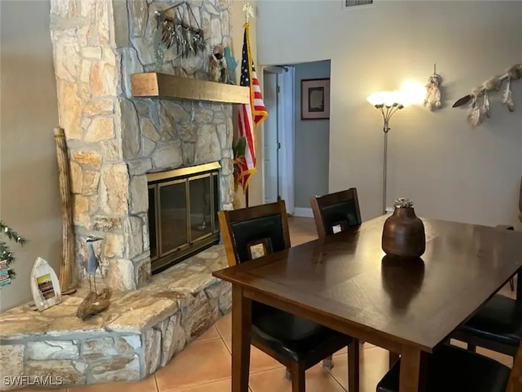 882 Bluebird Street Naples FL 34104