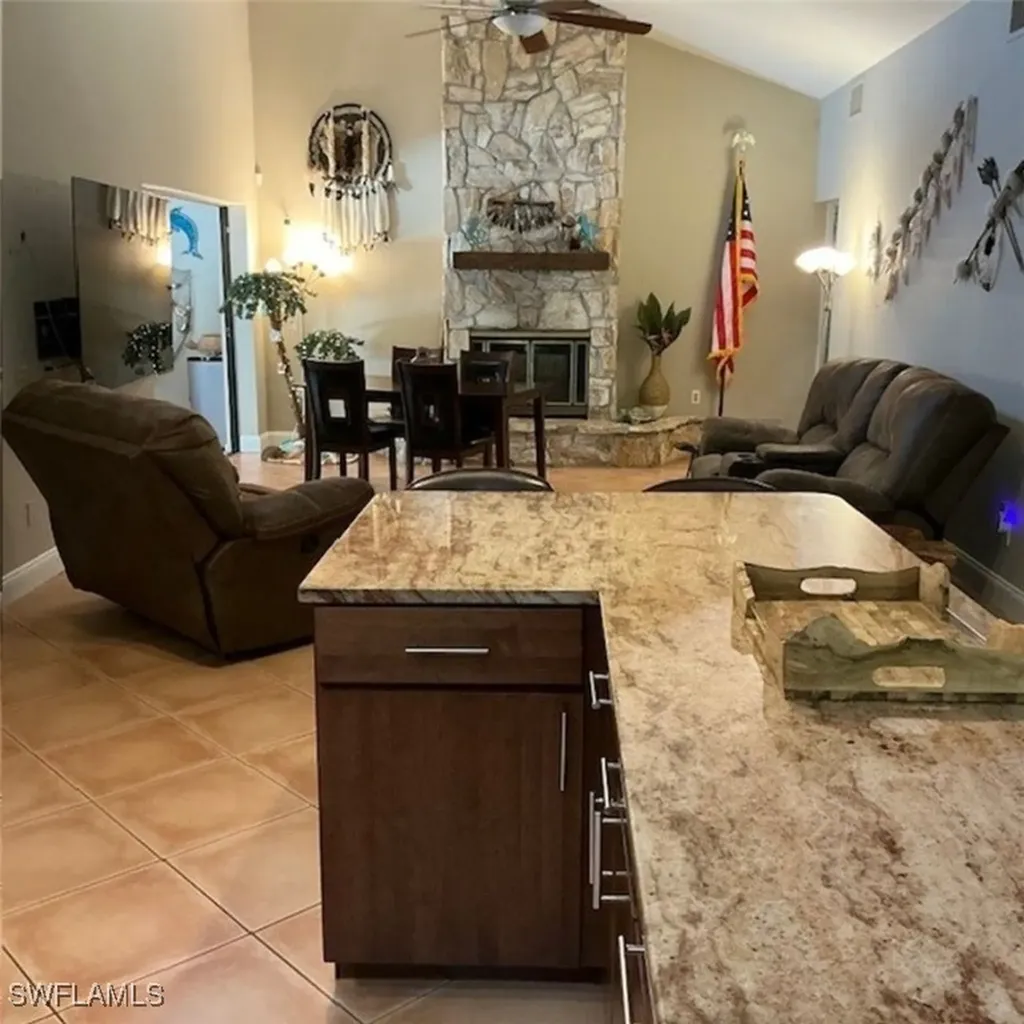 882 Bluebird Street Naples FL 34104