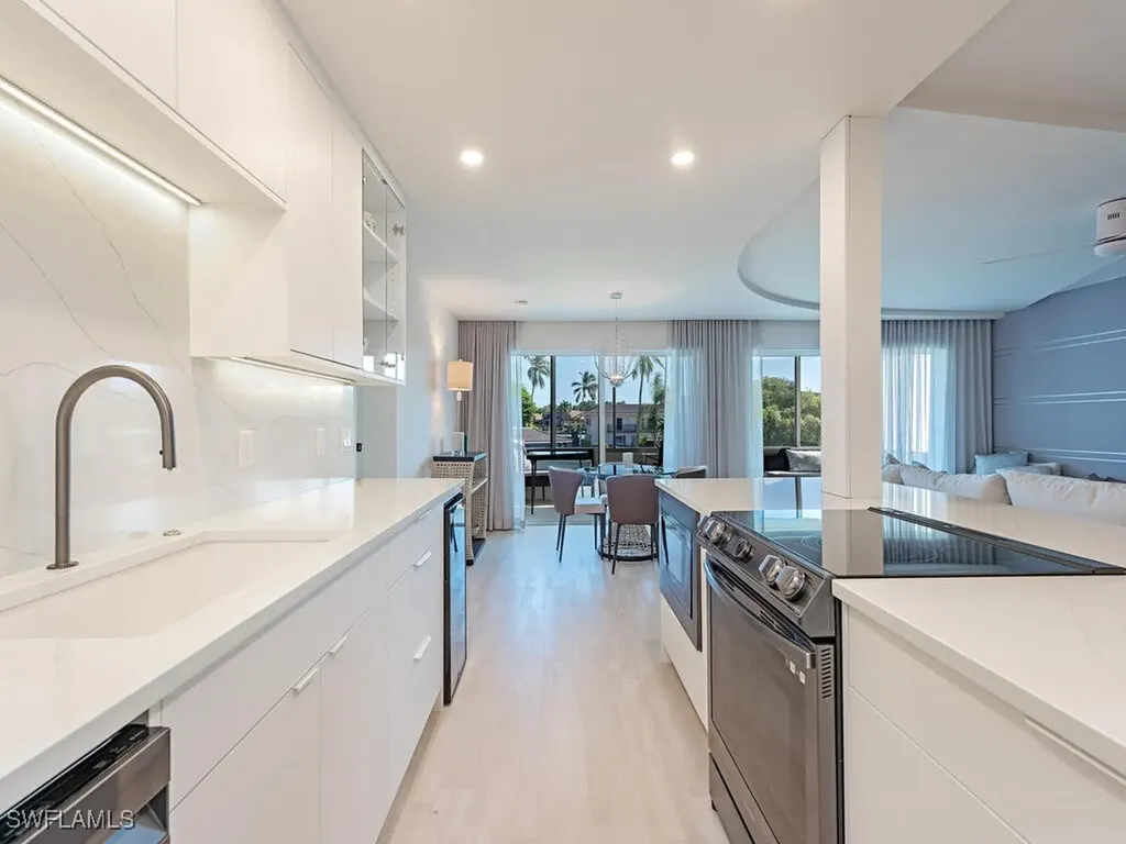 3410 Gulf Shore Boulevard N Naples FL 34103