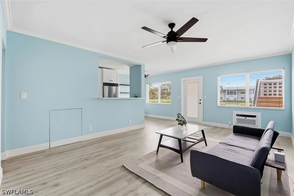 473 12th Avenue S Naples FL 34102