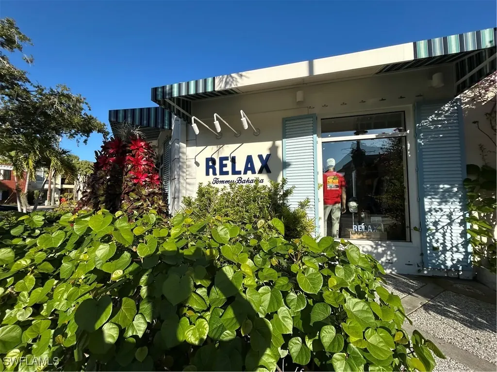 1016 7th Street S Naples FL 34102