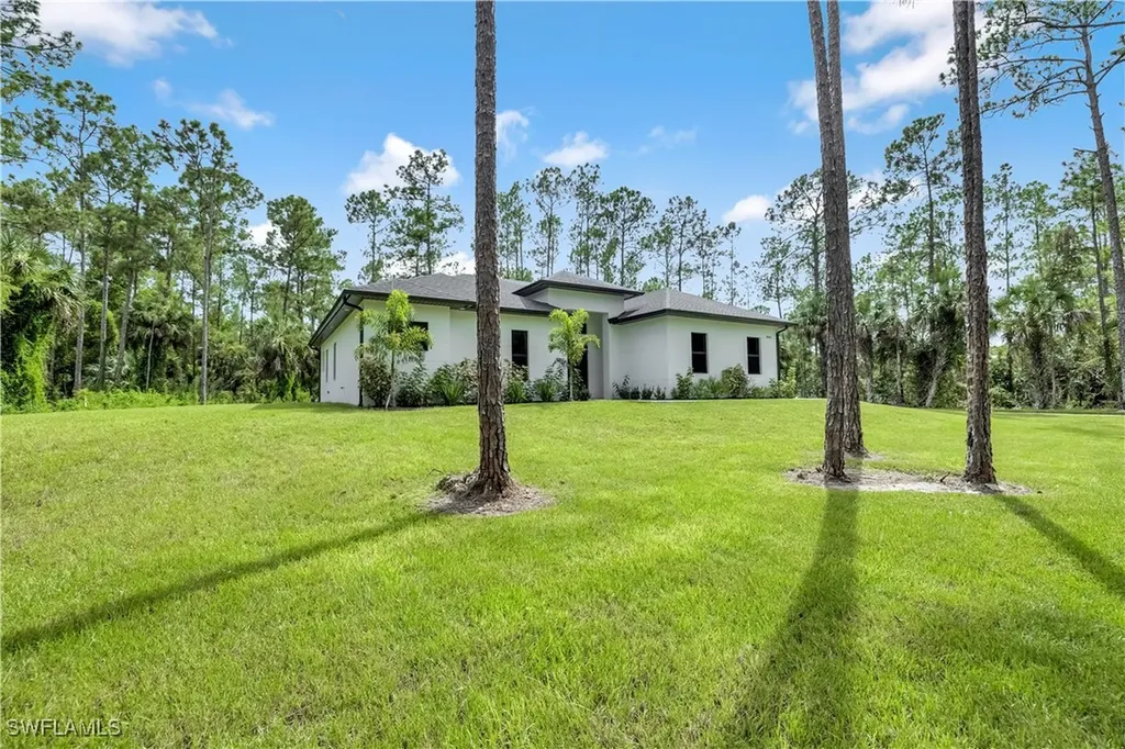 2668 39th Avenue NE Naples FL 34120