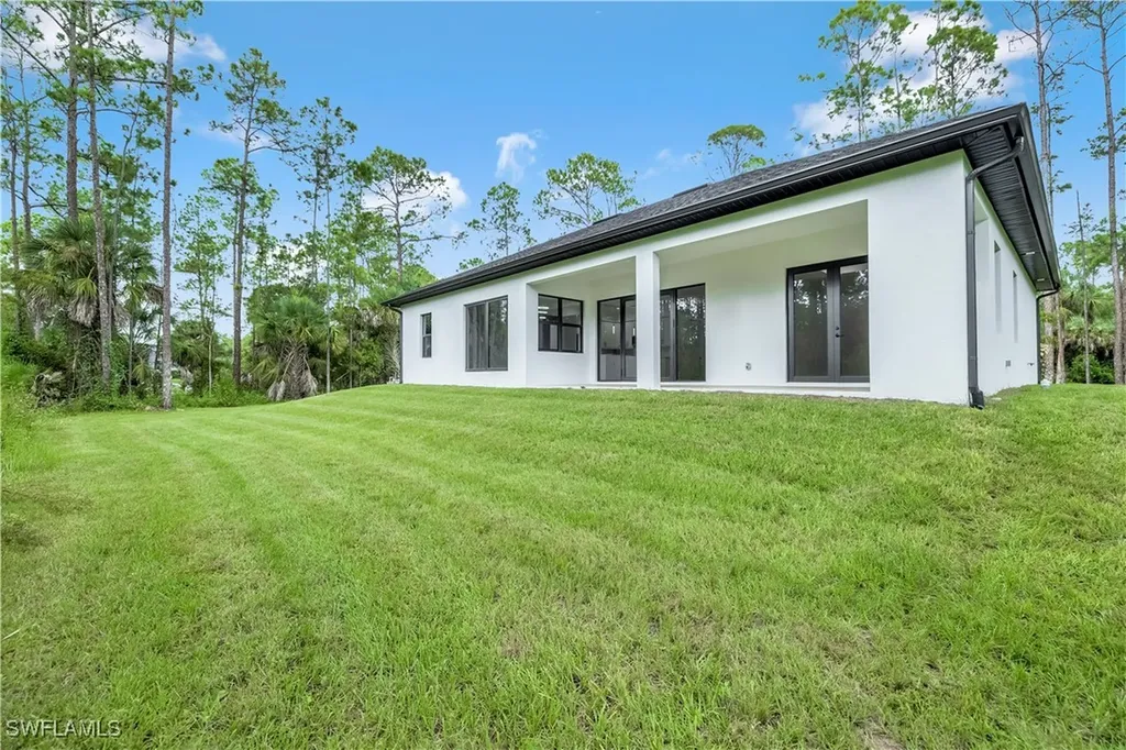 2668 39th Avenue NE Naples FL 34120
