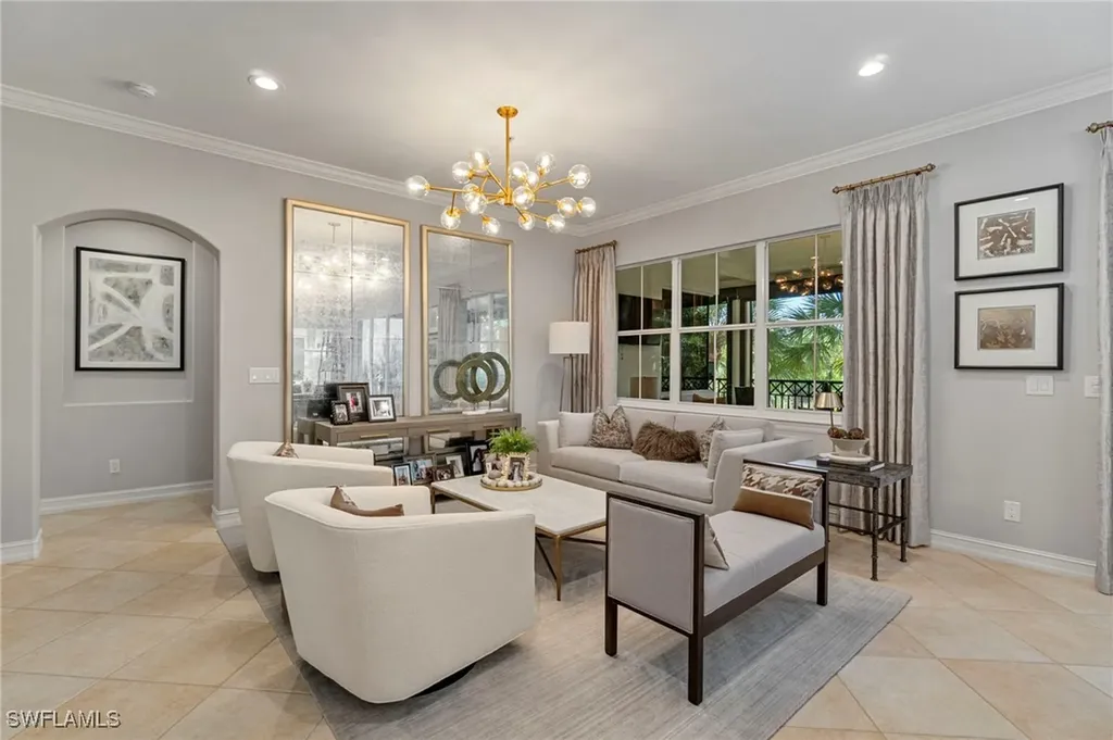 Naples FL, 2864 Tiburon Boulevard E, Unit 102