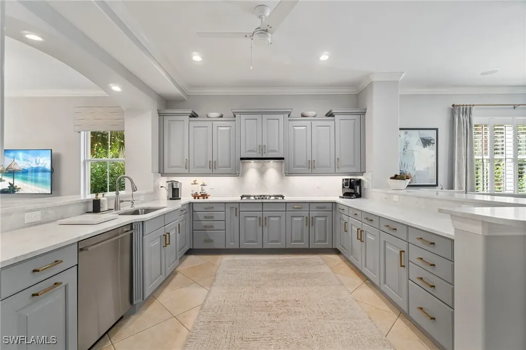 2864 Tiburon Boulevard E Naples FL 34109