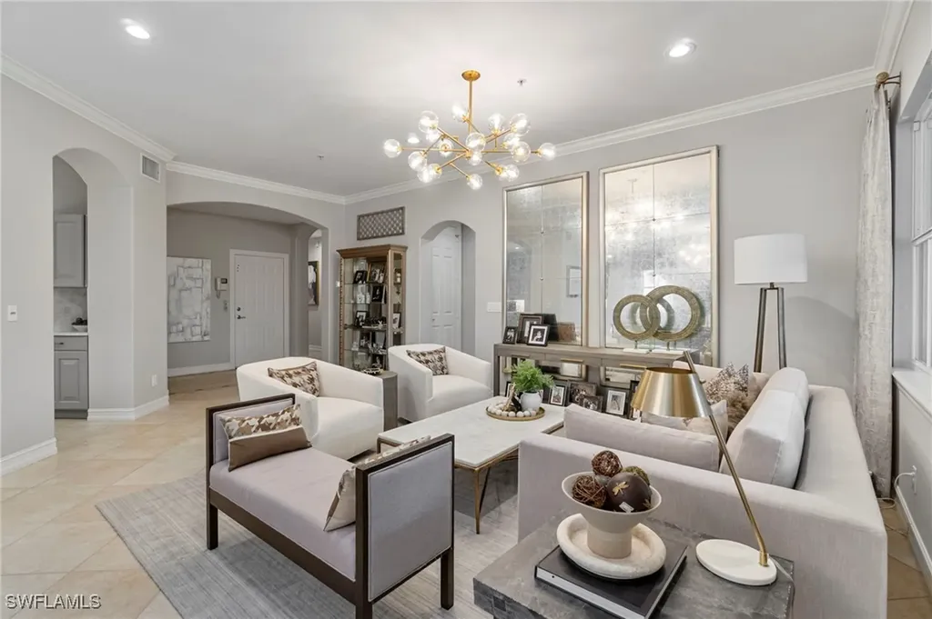 2864 Tiburon Boulevard E Naples FL 34109