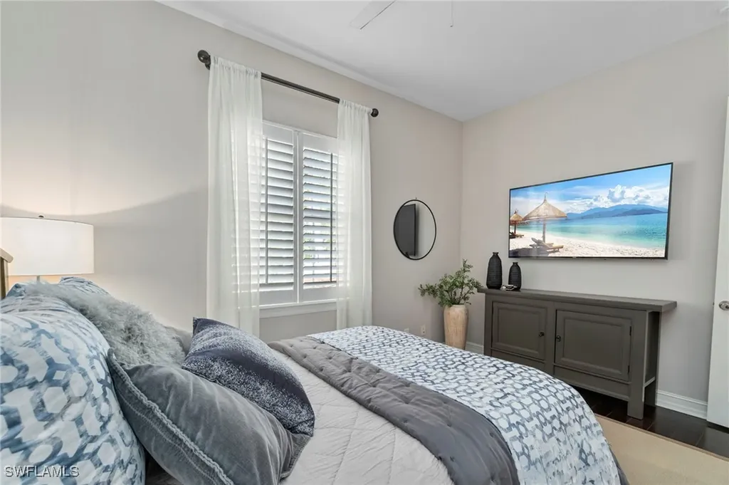2864 Tiburon Boulevard E Naples FL 34109