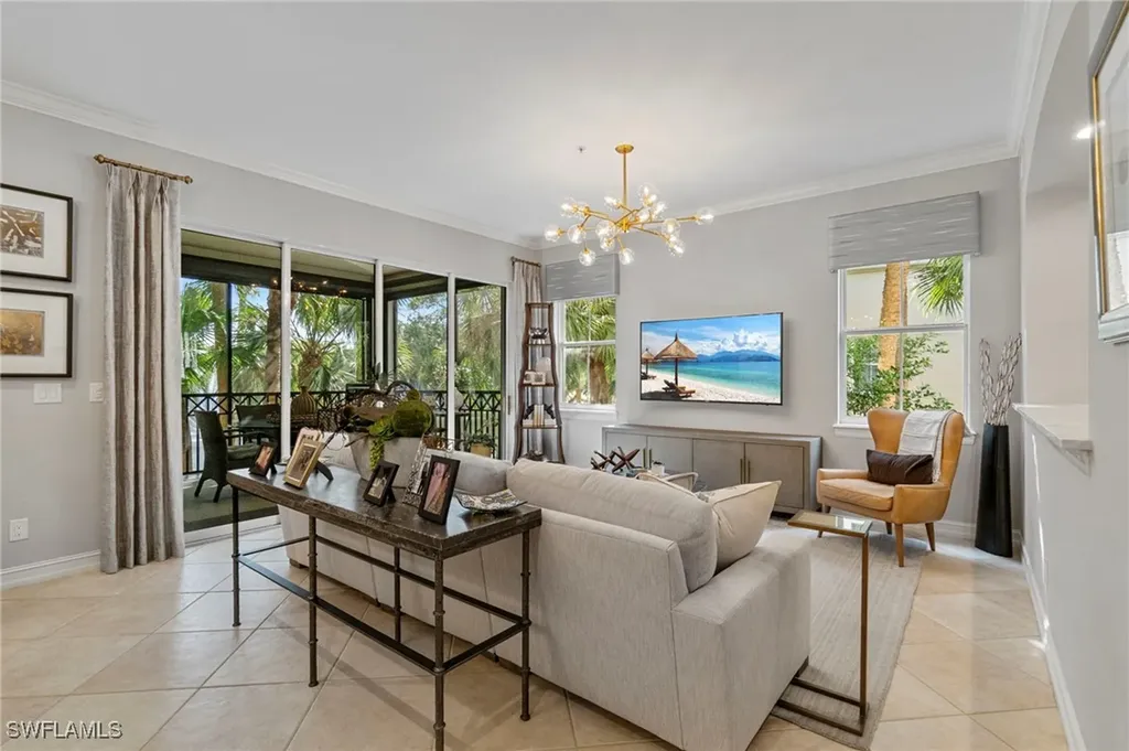 2864 Tiburon Boulevard E Naples FL 34109