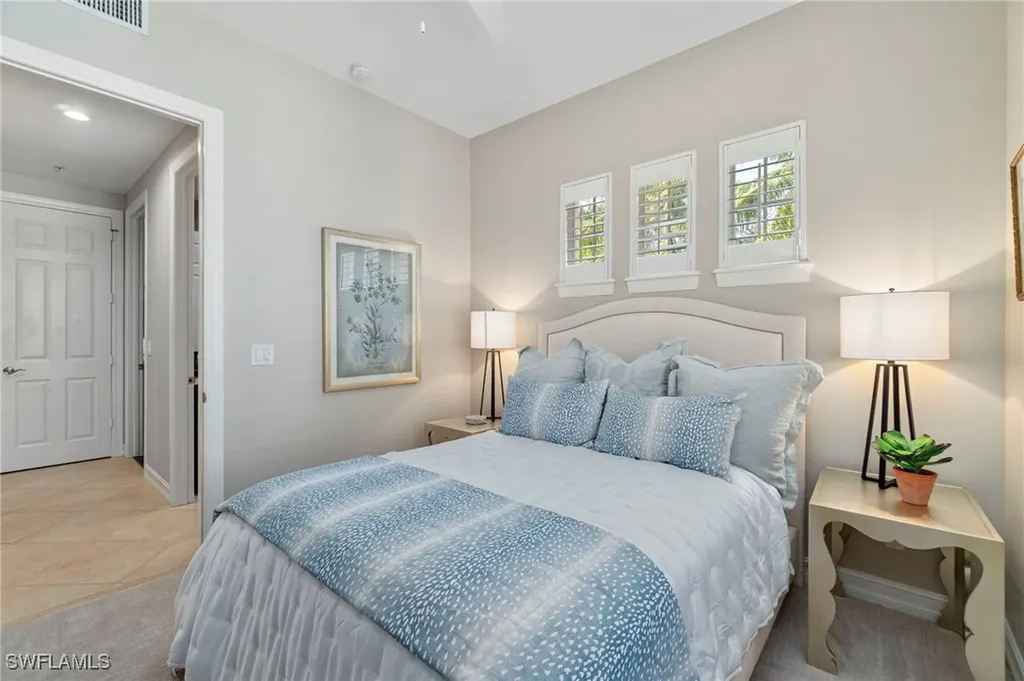 2864 Tiburon Boulevard E Naples FL 34109