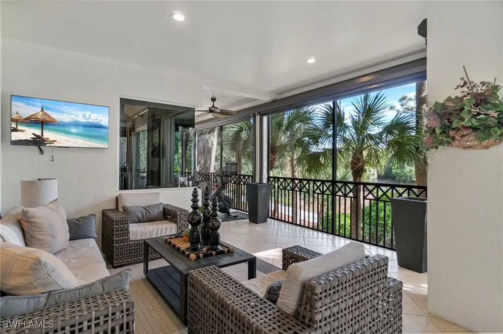 2864 Tiburon Boulevard E Naples FL 34109