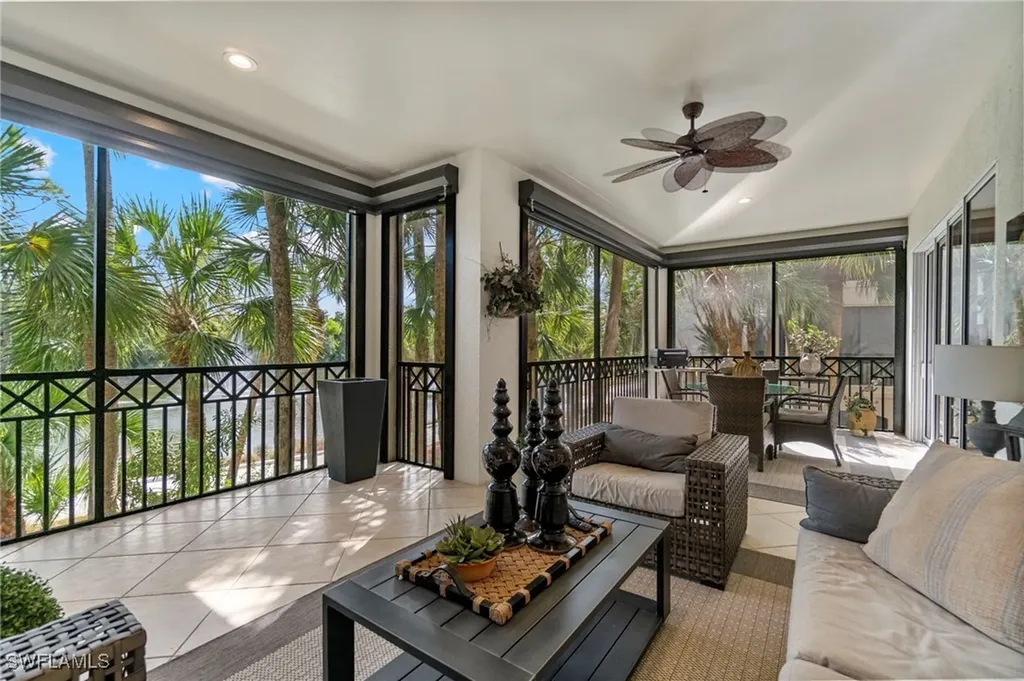 2864 Tiburon Boulevard E Naples FL 34109