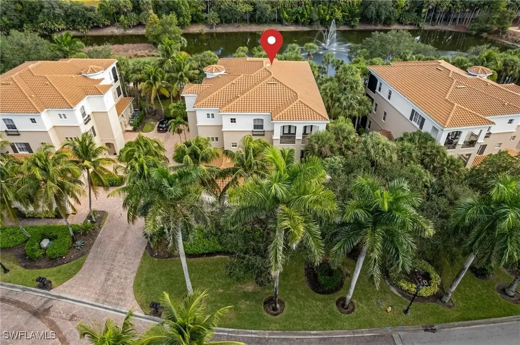 2864 Tiburon Boulevard E Naples FL 34109