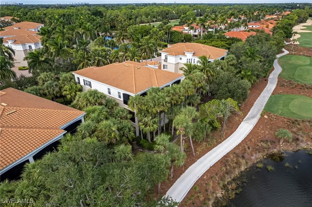 2864 Tiburon Boulevard E Naples FL 34109