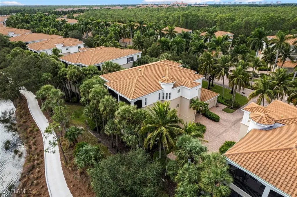 2864 Tiburon Boulevard E Naples FL 34109