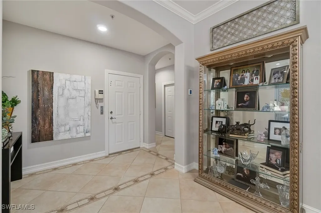 2864 Tiburon Boulevard E Naples FL 34109