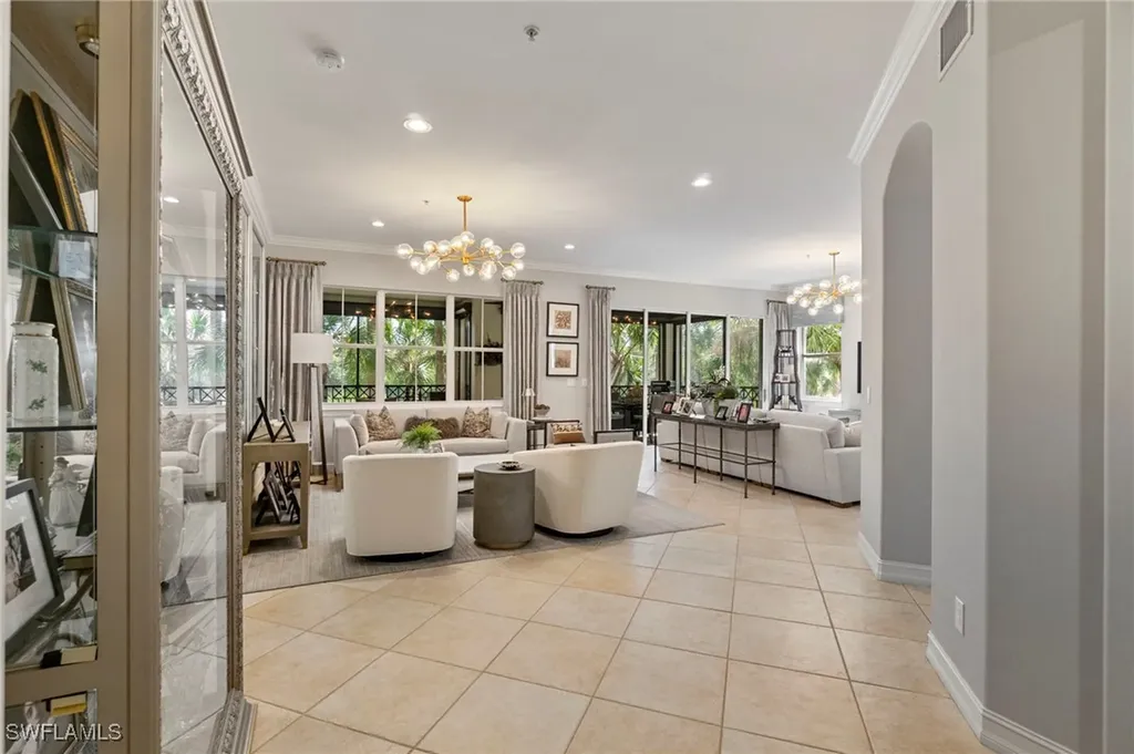 2864 Tiburon Boulevard E Naples FL 34109